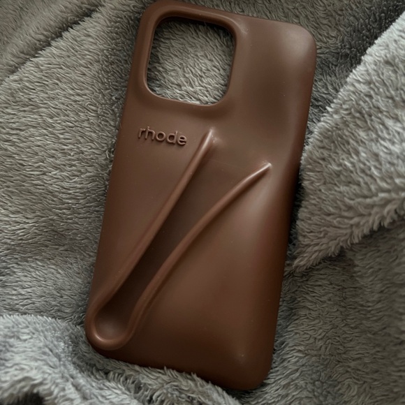Rhode Fall Lip Case for IPhone 13Pro Espresso - Picture 2 of 4